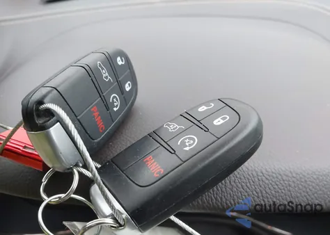 2014 Jeep Grand Cherokee Summit из США, поврежденный, VIN 1C4RJFJG4EC329616